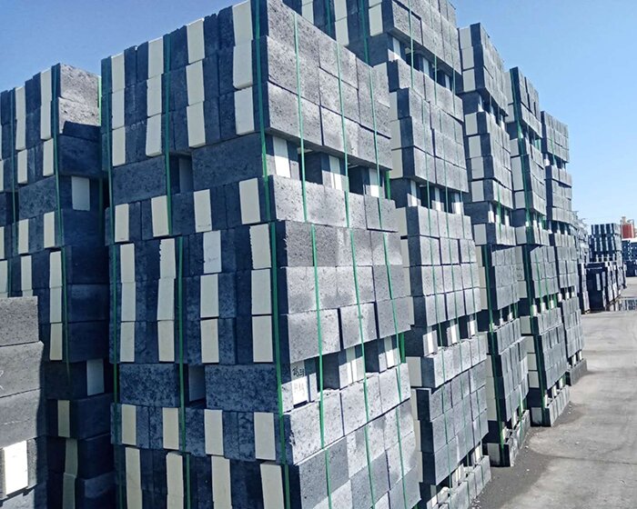 復(fù)合自保溫砌塊的施工工藝。